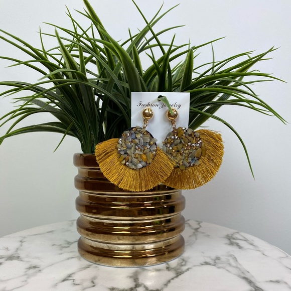 ‼️ Mustard Olive Blue Stone Diamond Fan Earrings - Picture 6 of 8